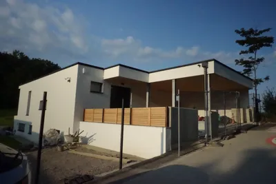 4-Zimmer-Haus mieten in Mödling – 161 m², € 2.900 – Bild 2 von 9