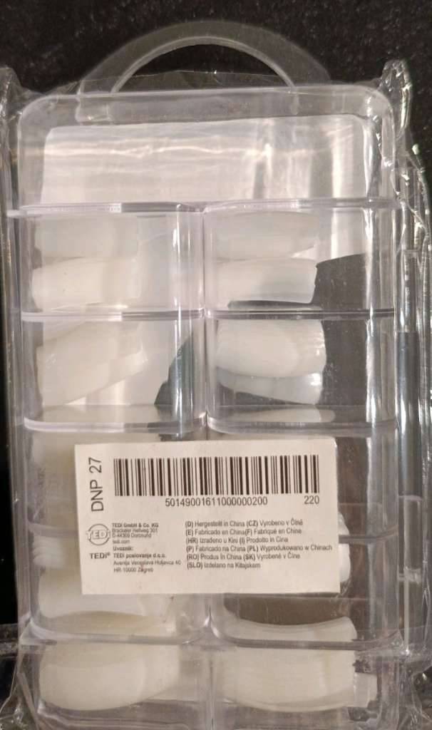 100 Nageltips inklusive Nageltip-Box Beauty LOUNGE,  8,- (8045 Andritz) -  willhaben