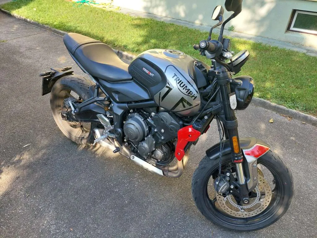 Triumph Trident 660