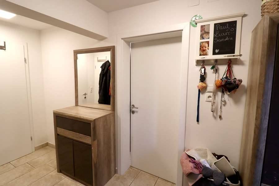 Schön renoviertes Wohnhaus in ruhiger Lage mit fünf Zimmer auf 118 m² und 745 m² Grund zu verkaufen - Ansicht 3