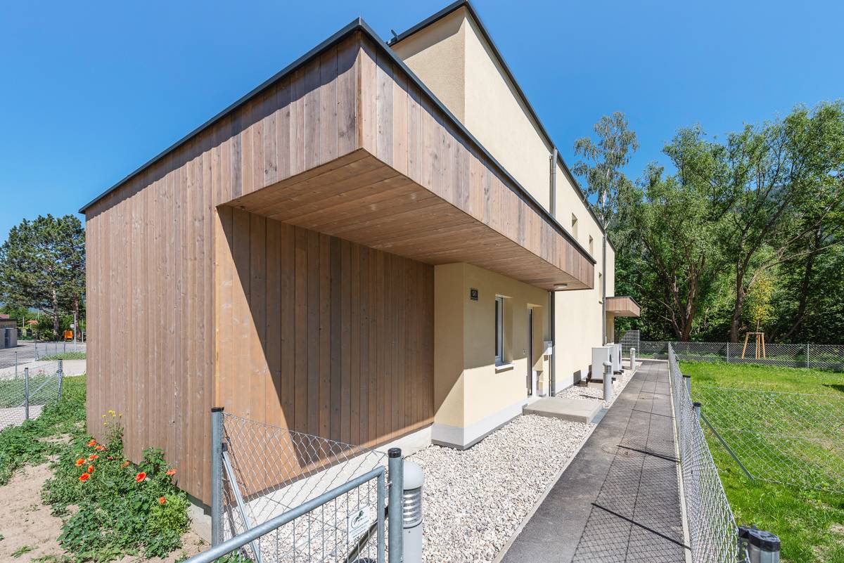 WOHNEN, WO ANDERE URLAUB MACHEN - Gefördertes, modernes Doppelhaus mit großem Garten und Terrasse - Ansicht 3