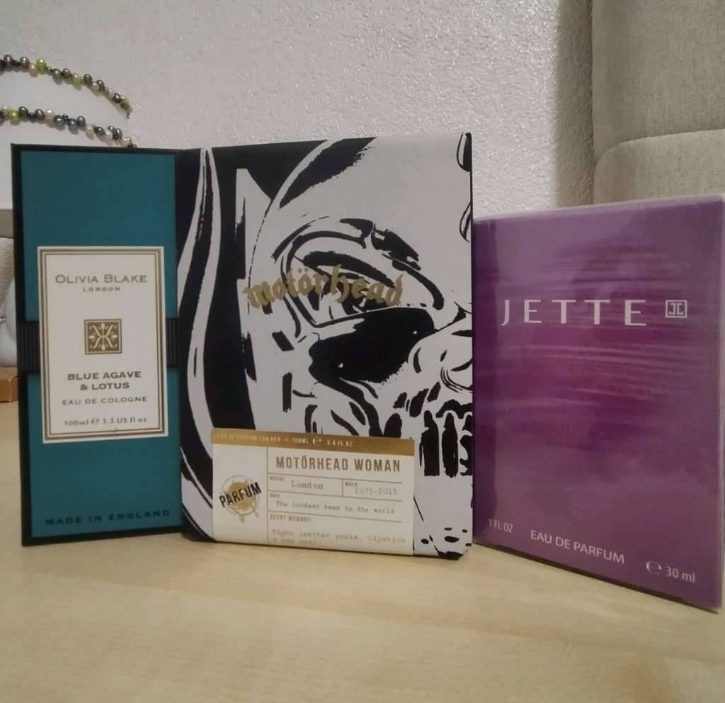 Azzaro, Motrhead, Olivia Blake, Versace, Eau Jeune L'Oreal, Kardashian, G.  Perri, Walevska. Neu, OVP,  20,- (6130 Schwaz) - willhaben