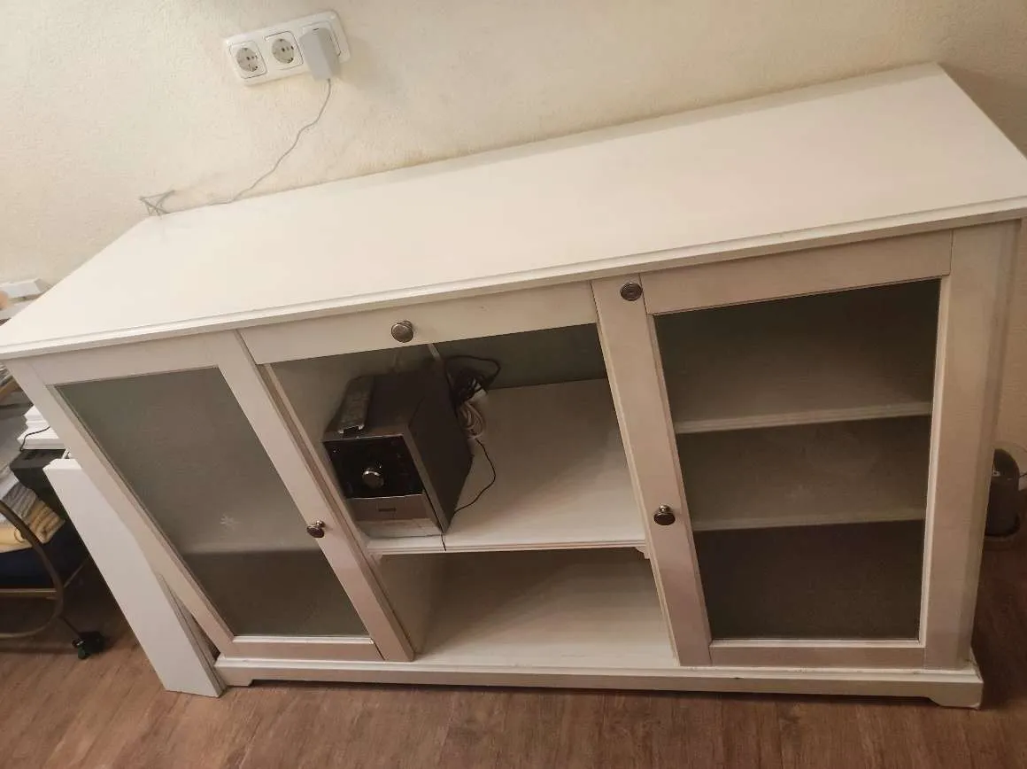 Regal zu verschenken, € 0,- (6365 Kirchberg in Tirol)