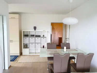 10 min walking distance to Vienna International Centre