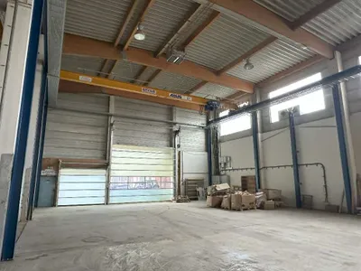 Gewerbeimmobilie mieten in Feldkirchen – 1 000 m², € 5 – Bild 8 von 18