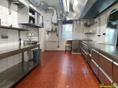 5-Zimmer-Gewerbeimmobilie mieten in Graz – 165 m², € 2.500 – Bild 8 von 11