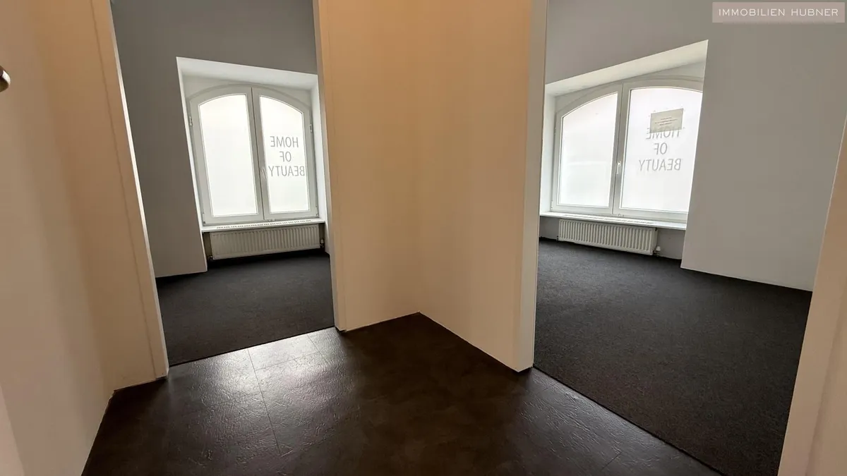 Zentral begehbares Büro (viele Zimmer) mit Loggia am SPITTELBERG! - Ansicht 2