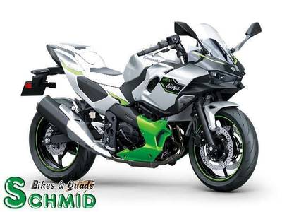 Kawasaki Ninja 7 Hybrid / 7Hybrid