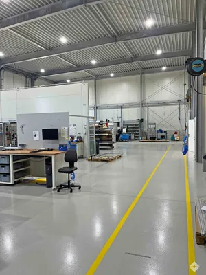Gewerbeimmobilie kaufen in Vöcklabruck – 1 585 m², € 2.500.000 – Bild 2 von 8