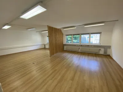 1-Zimmer-Gewerbeimmobilie mieten in Linz – 47 m², € 777 – Bild 2 von 10