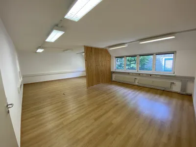 1-Zimmer-Gewerbeimmobilie mieten in Linz – 47 m², € 777 – Bild 4 von 10