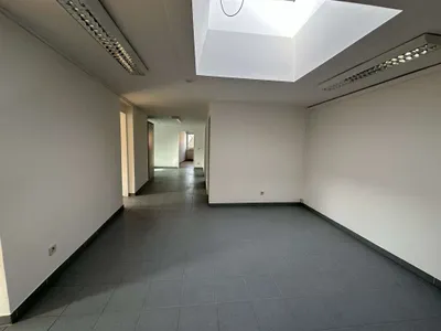 7-Zimmer-Gewerbeimmobilie mieten in Eisenstadt – 249 m², € 3.295 – Bild 13 von 15