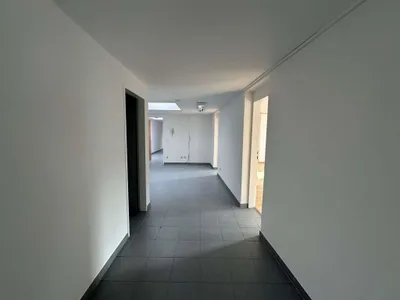 7-Zimmer-Gewerbeimmobilie mieten in Eisenstadt – 249 m², € 3.295 – Bild 10 von 15