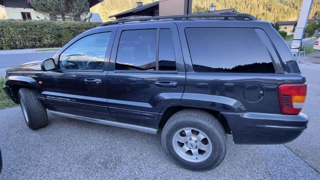 Jeep Grand Cherokee V8 SUV / Geländewagen