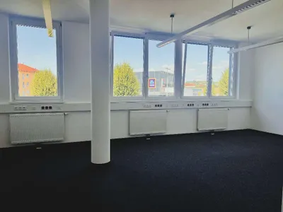 3-Zimmer-Gewerbeimmobilie mieten in Linz Land – 83 m², € 955 – Bild 12 von 24