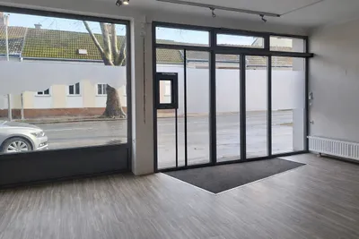 Gewerbeimmobilie mieten in Bruck an der Leitha – 124 m², € 1.200 – Bild 2 von 6