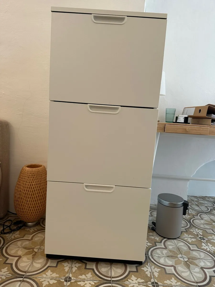 Ikea Galant Aktenschrank weiß, neuwertig, € 185,- (4644 Scharnstein)