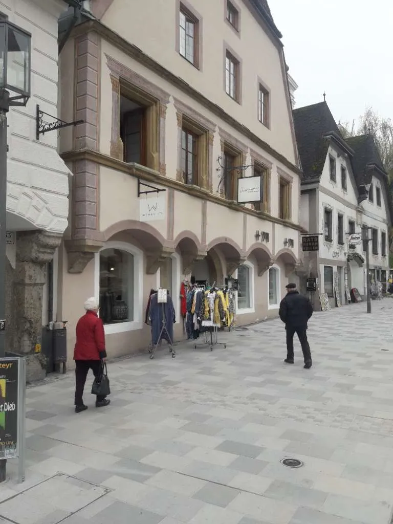PROVISIONSFREI und 3 Monate mietzinsfrei Verkaufsladen/ Büro im Zentrum vom Stadtplatz von Steyr - Ansicht 2