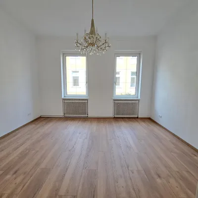 4-Zimmer-Haus mieten in Sankt Pölten Land – 115 m², € 1.400 – Bild 1 von 10