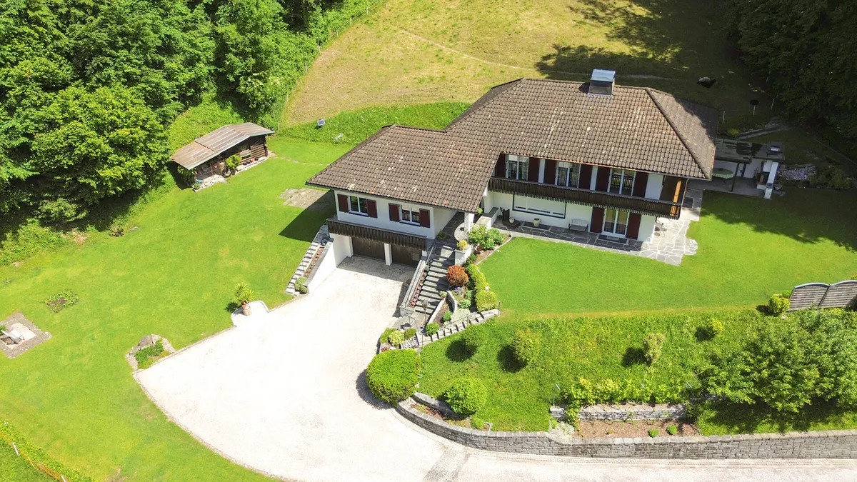 Exklusives Einfamilienhaus mit Doppelgarage in Schwarzach - Widok 3