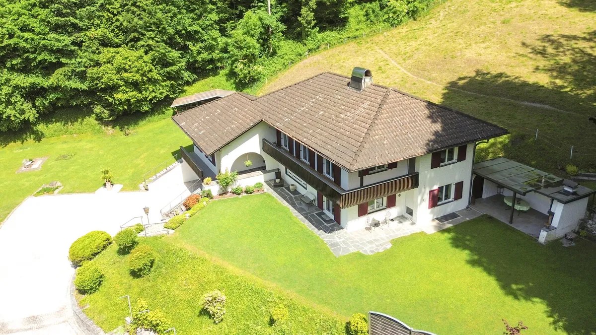 Exklusives Einfamilienhaus mit Doppelgarage in Schwarzach - Widok 2