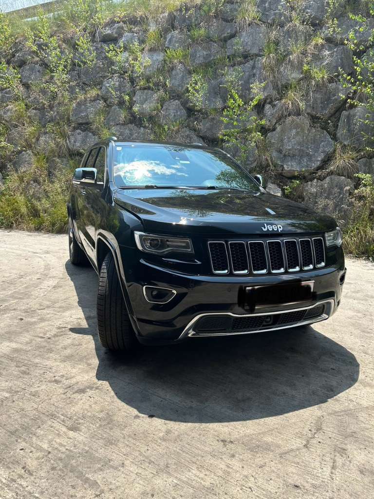 Jeep Grand Cherokee 3,0 V6 CRD Overland SUV / Geländewagen