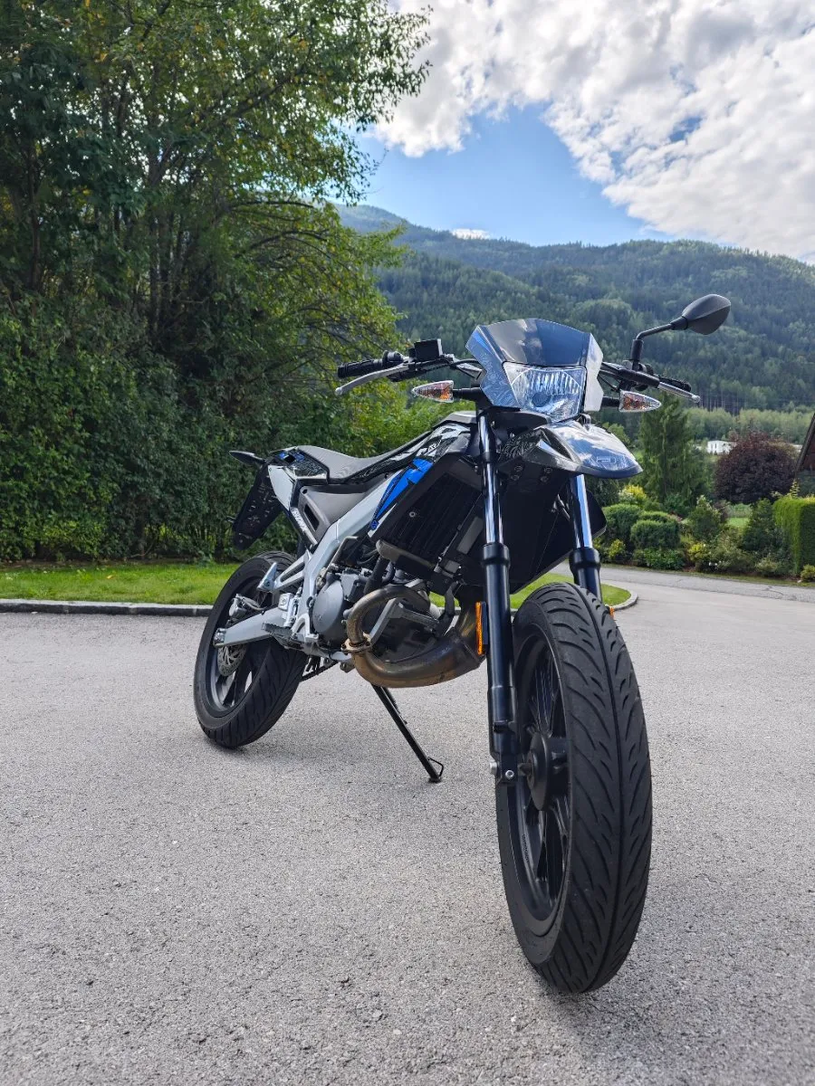 Aprilia SX