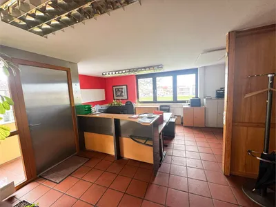 4-Zimmer-Gewerbeimmobilie mieten in Salzburg Stadt – 230 m², € 2.130 – Bild 5 von 10