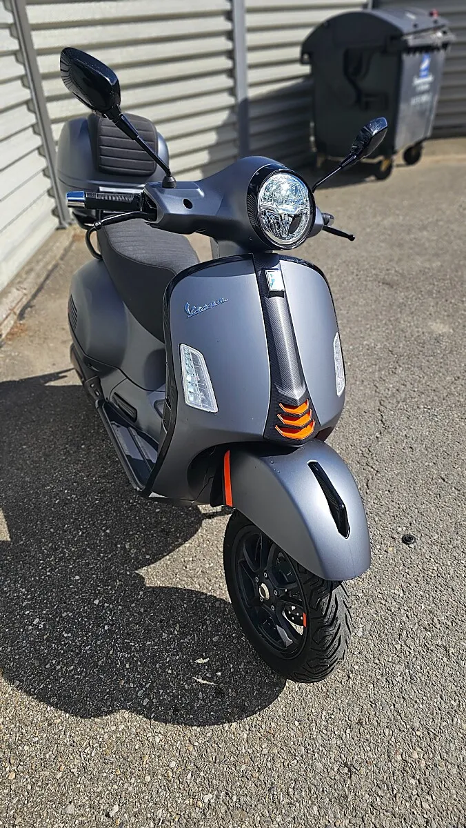 Vespa GTS