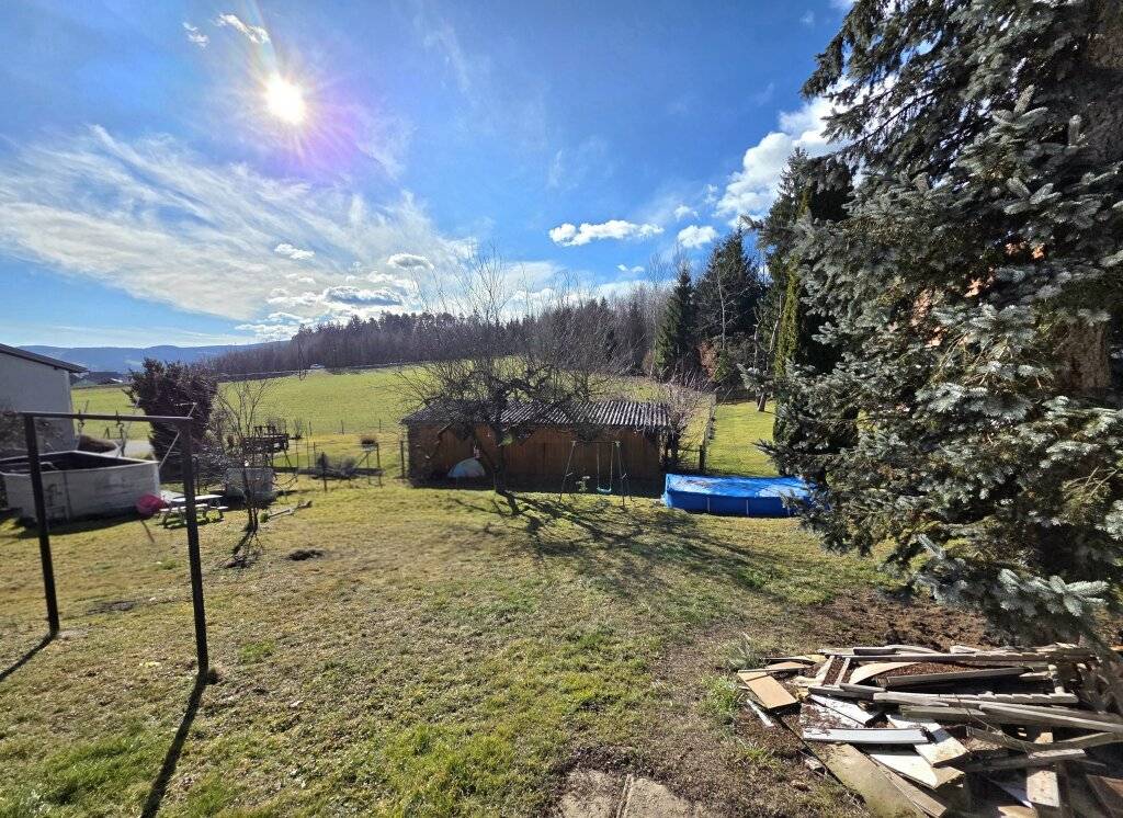 Charmantes Jungfamilienhaus mit großem Garten und Doppelcarport! - Ansicht 3