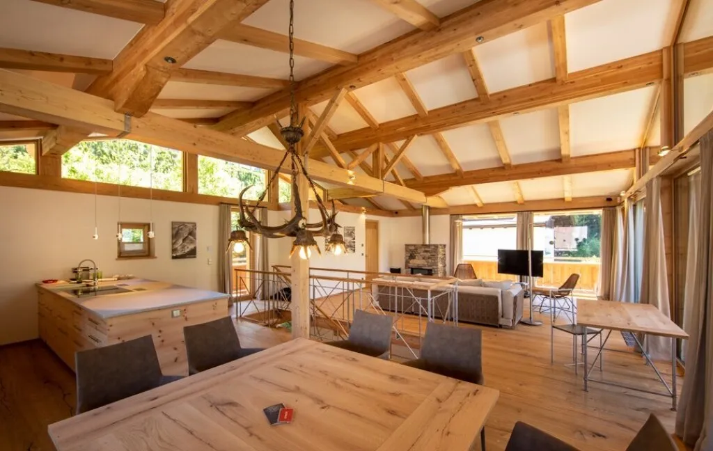 Chalet zum Kauf in Kitzbühel - Alpenluxus trifft Tiroler Tradition – pohled 3
