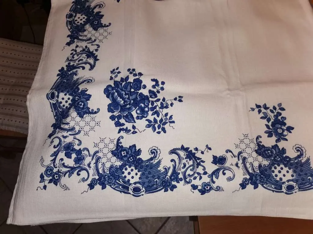 Villeroy und Boch Valeria blau Servietten, platzsets, Tischdecken, € 6,99 (4963 Sankt Peter am Hart)