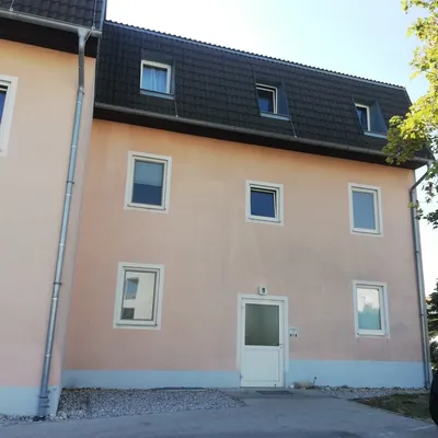 2-Zimmer-Wohnung mieten in Wiener Neustadt – 42 m², € 634 – Bild 2 von 9