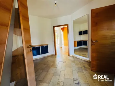 6-Zimmer-Haus kaufen in Linz Land – 222 m², € 659.000 – Bild 2 von 12