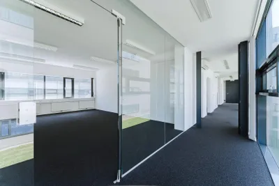 4-Zimmer-Gewerbeimmobilie mieten in Vöcklabruck – 185 m², € 2.314 – Bild 23 von 27