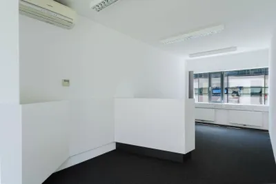 4-Zimmer-Gewerbeimmobilie mieten in Vöcklabruck – 185 m², € 2.314 – Bild 20 von 27