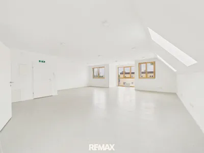 1-Zimmer-Gewerbeimmobilie mieten in Bruck an der Leitha – 75 m², € 602 – Bild 2 von 11