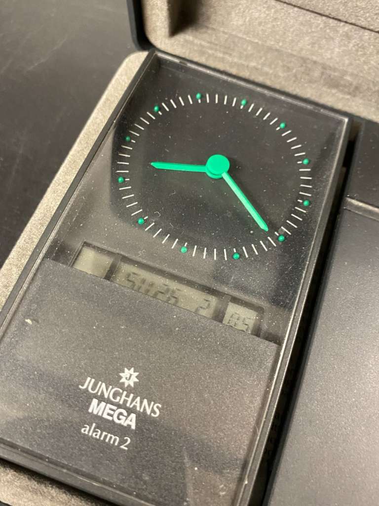 Junghans Mega Alarm 2 mit Originalbox und Bedienungsanleitung