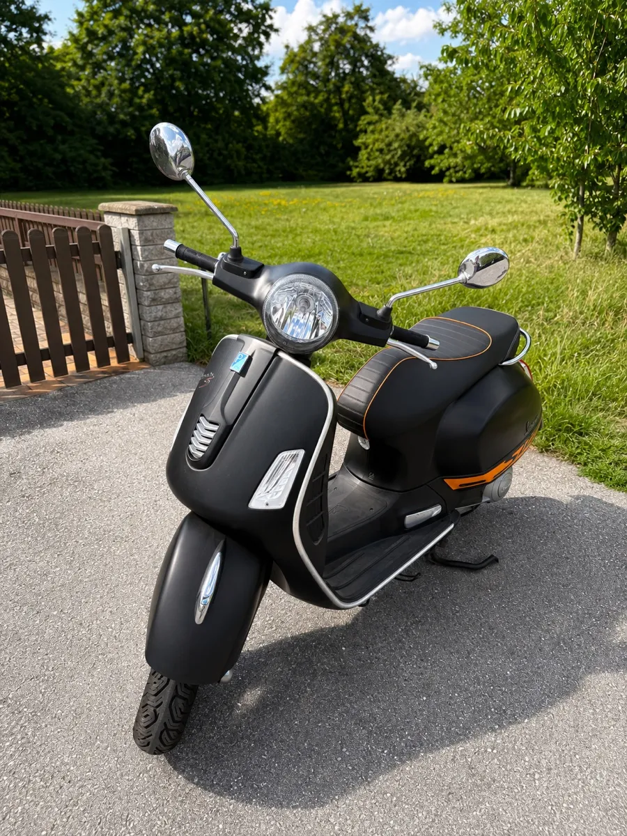 Vespa GTS