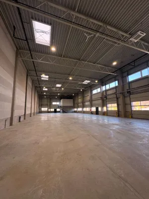 Gewerbeimmobilie mieten in Salzburg-Umgebung – 200 m², € 14 – Bild 4 von 4