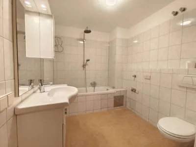 Gewerbeimmobilie kaufen in Bruck-Mürzzuschlag – 1 379 m², € 1.400.000 – Bild 22 von 32