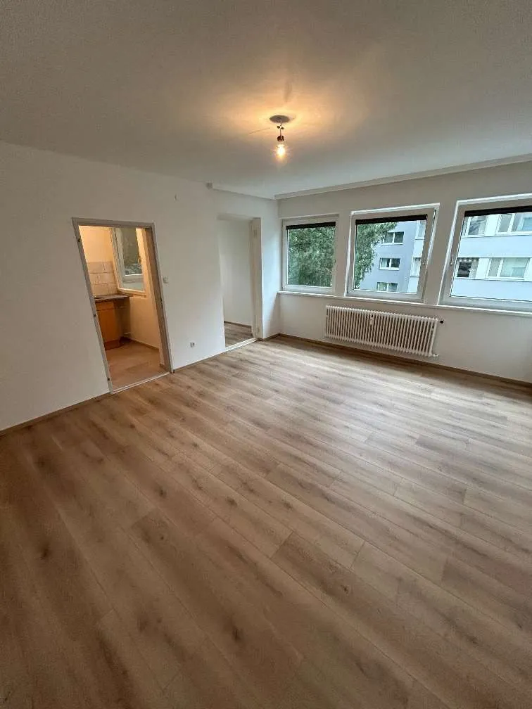 Sanierte 1,5 Zimmer-Wohnung mit Einbauküche in Toplage - Höttinger Au - Widok 2