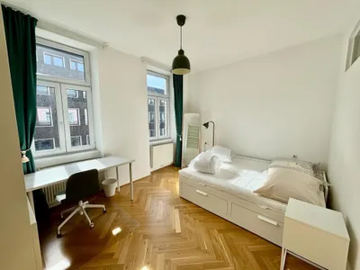 3-Zimmer-Altbauwohnung, 81 m², Landstraße, Landstraße