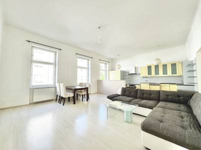 TOPLAGE | HELLE 2 ZIMMER | OPTIMALE RAUMAUFTEILUNG | HOFSEITIGES SCHLAFZIMMER