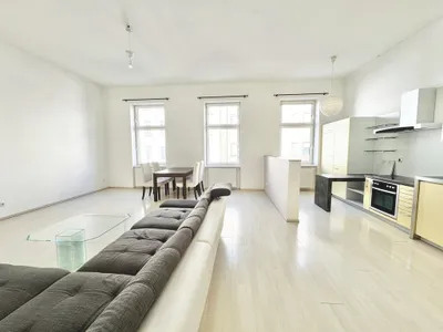 TOPLAGE | HELLE 2 ZIMMER | OPTIMALE RAUMAUFTEILUNG | HOFSEITIGES SCHLAFZIMMER – Bild 2