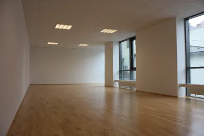 1-Zimmer-Gewerbeimmobilie mieten in Sankt Veit an der Glan – 61 m², € 550