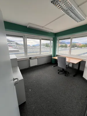 11-Zimmer-Gewerbeimmobilie mieten in Salzburg Stadt – 270 m², € 3.510 – Bild 7 von 16