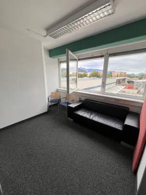 11-Zimmer-Gewerbeimmobilie mieten in Salzburg Stadt – 270 m², € 3.510 – Bild 4 von 16