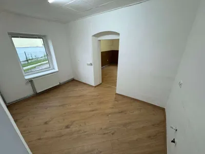 1-Zimmer-Wohnung mieten in Neunkirchen – 30 m², € 450 – Bild 8 von 10