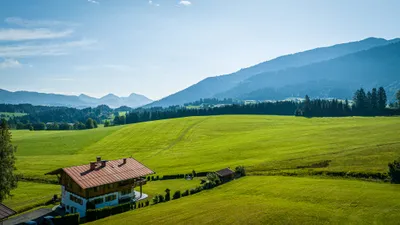 18-Zimmer-Gewerbeimmobilie kaufen in Kitzbühel – 352 m², € 1.800.000 – Bild 2 von 6